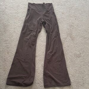 Members mark High-Rise Flared Yoga Pants - Dark Brown
